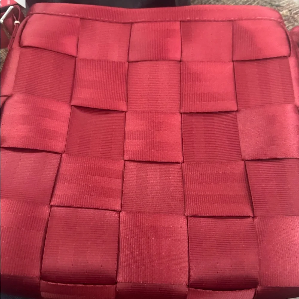 Harveys Red Crossbody Bag - Picture 3 of 9